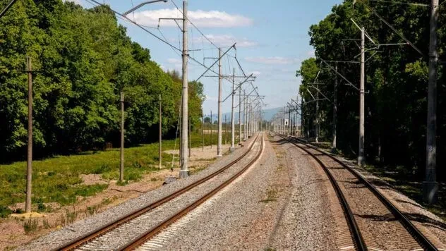 В Україні завершили електрифікацію першої євроколії Ужгород — Чоп